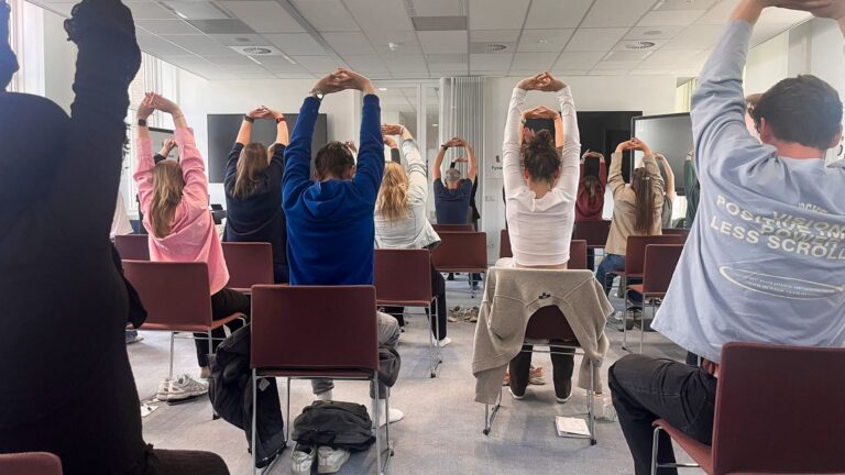 Stoelyoga